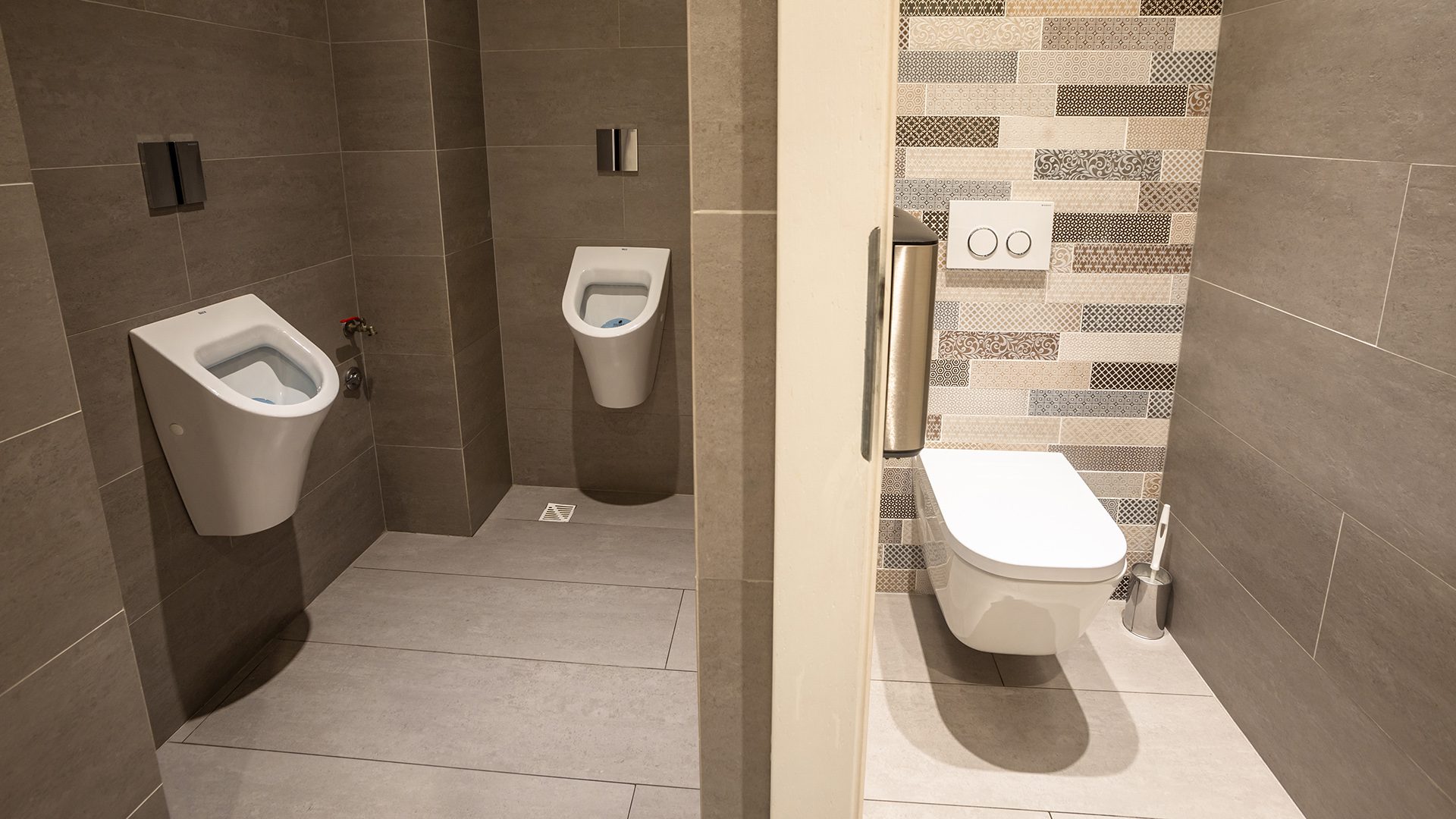 Hotel-Nafta-Krosno-toalety-021